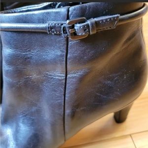 Women’s ECCO black bootie size 7